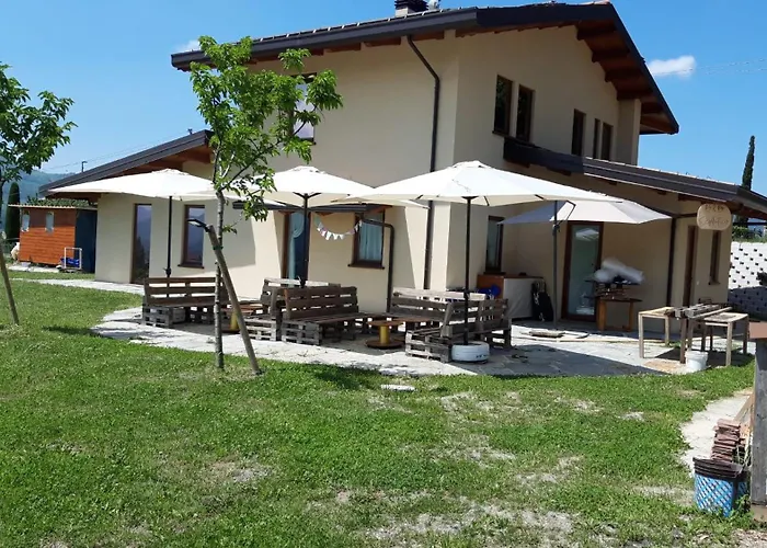 Ecoantico Casa In Paglia Bed and Breakfast 3*